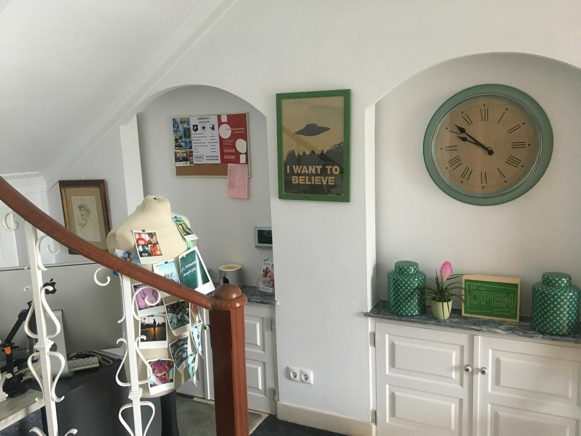 Azen Cool House Bed & Breakfast Azenhas do Mar Luaran gambar